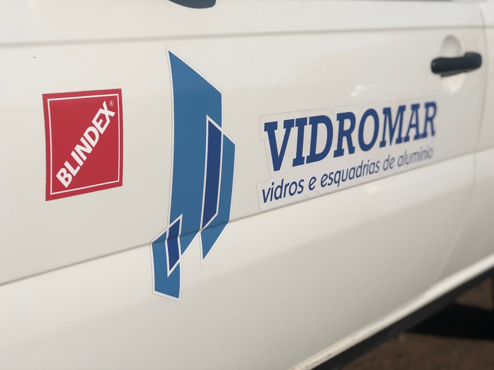 VIDROMAR ESQUADRIAS DE ALUMÍNIO E VIDROS - foto 9