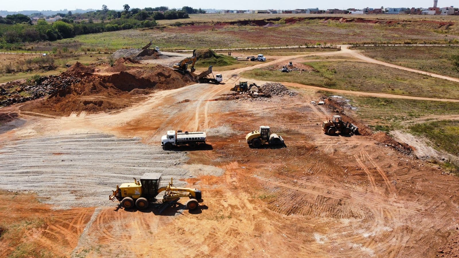 Setten Terraplenagem e Locação de Maquinas - foto 1