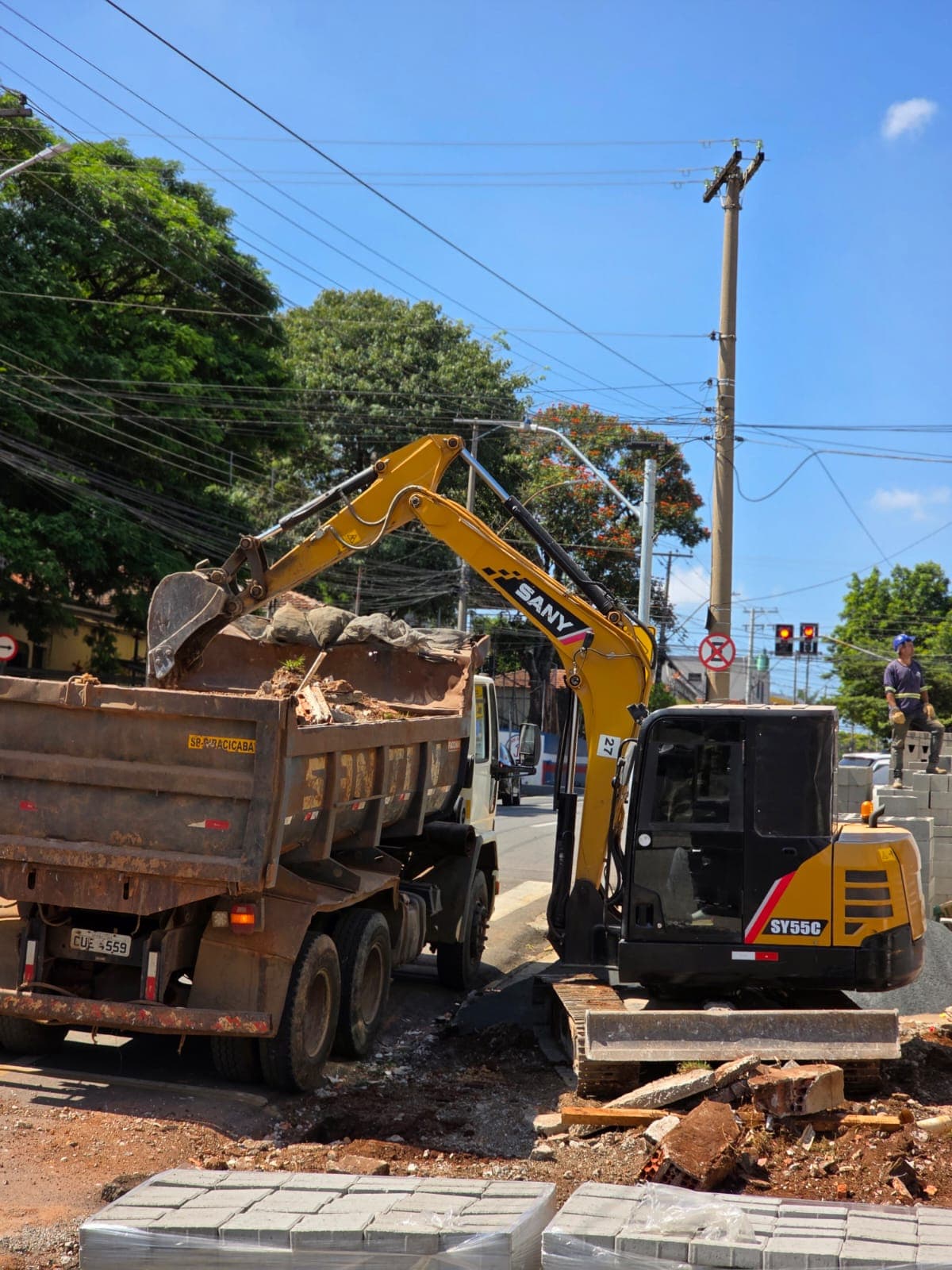 Santin & Giraldi Terraplenagem e Locação - foto 9