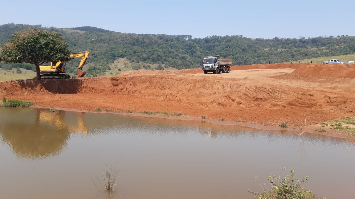 CJC TERRAPLENAGEM - foto 4